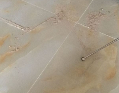 任丘瓷砖空鼓维修公司分享粘合剂选择不当在瓷砖铺贴过程中可能导致以下问题