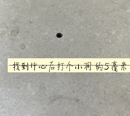 任丘瓷砖空鼓维修公司专业解答在瓷砖铺贴过程中，如果砂料搅拌不均匀，将会带来以下问题